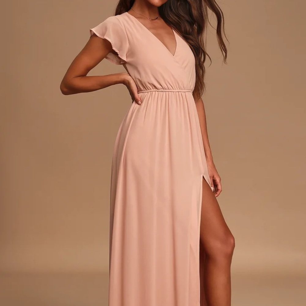 Like new blush colored lulus dress